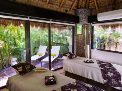 Cancun Luxury Vacation Condo Three Bedrooms on Beach